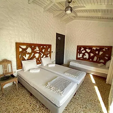 Ξενοδοχείο Ala Alacati 3*
